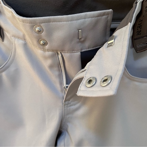 Holden ~ Women’s Light Gray Stretch Twill Snowboard Ski Pants in Medium - Picture 5 of 15